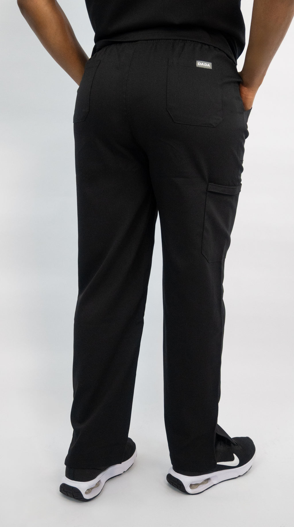 DADA Essential Women’s Modern Fit Scrub Set – Jet Black